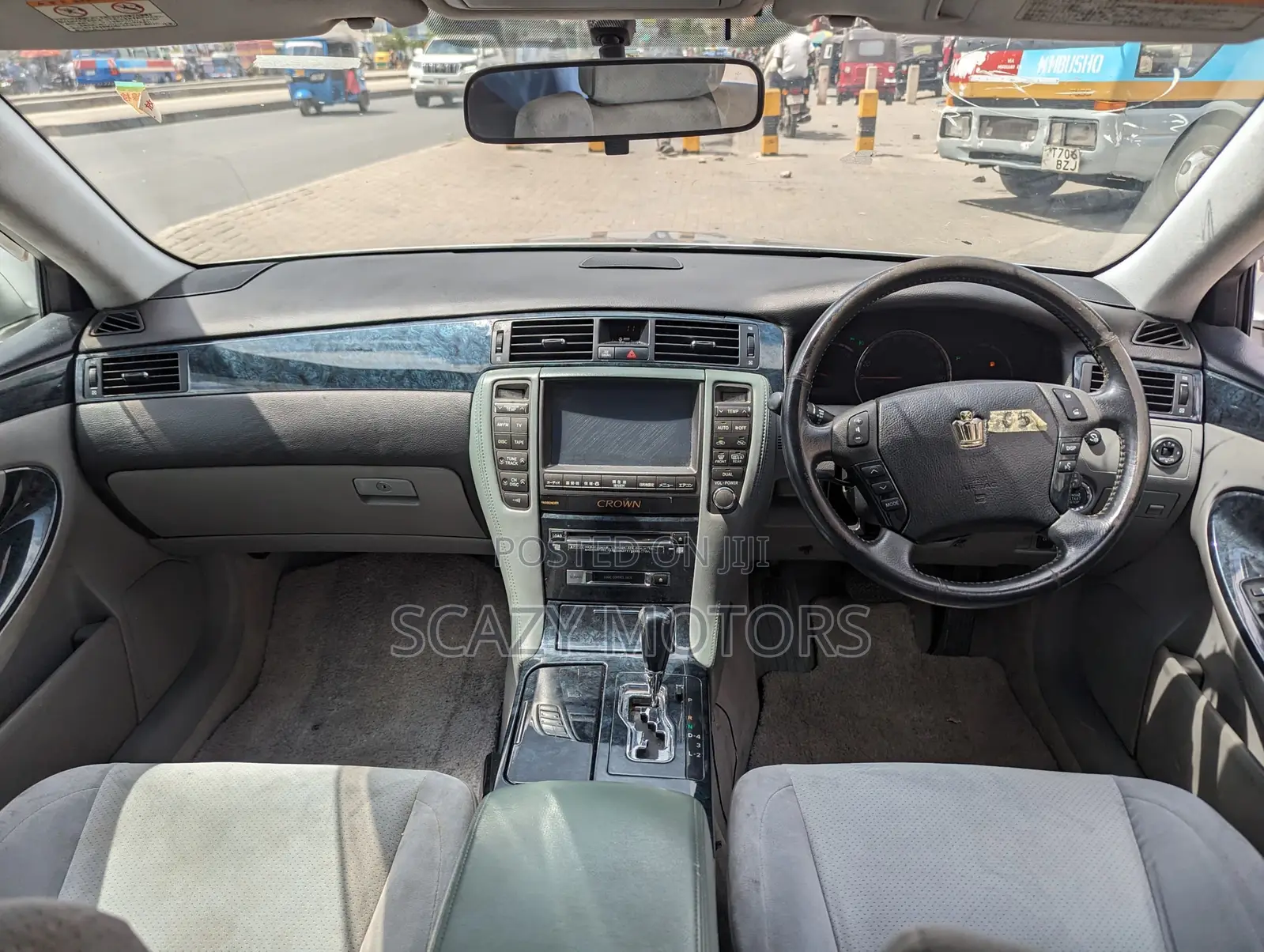 Toyota Crown 2006 Silver