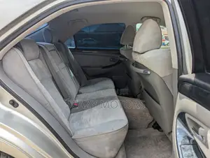 Toyota Crown 2006 Silver