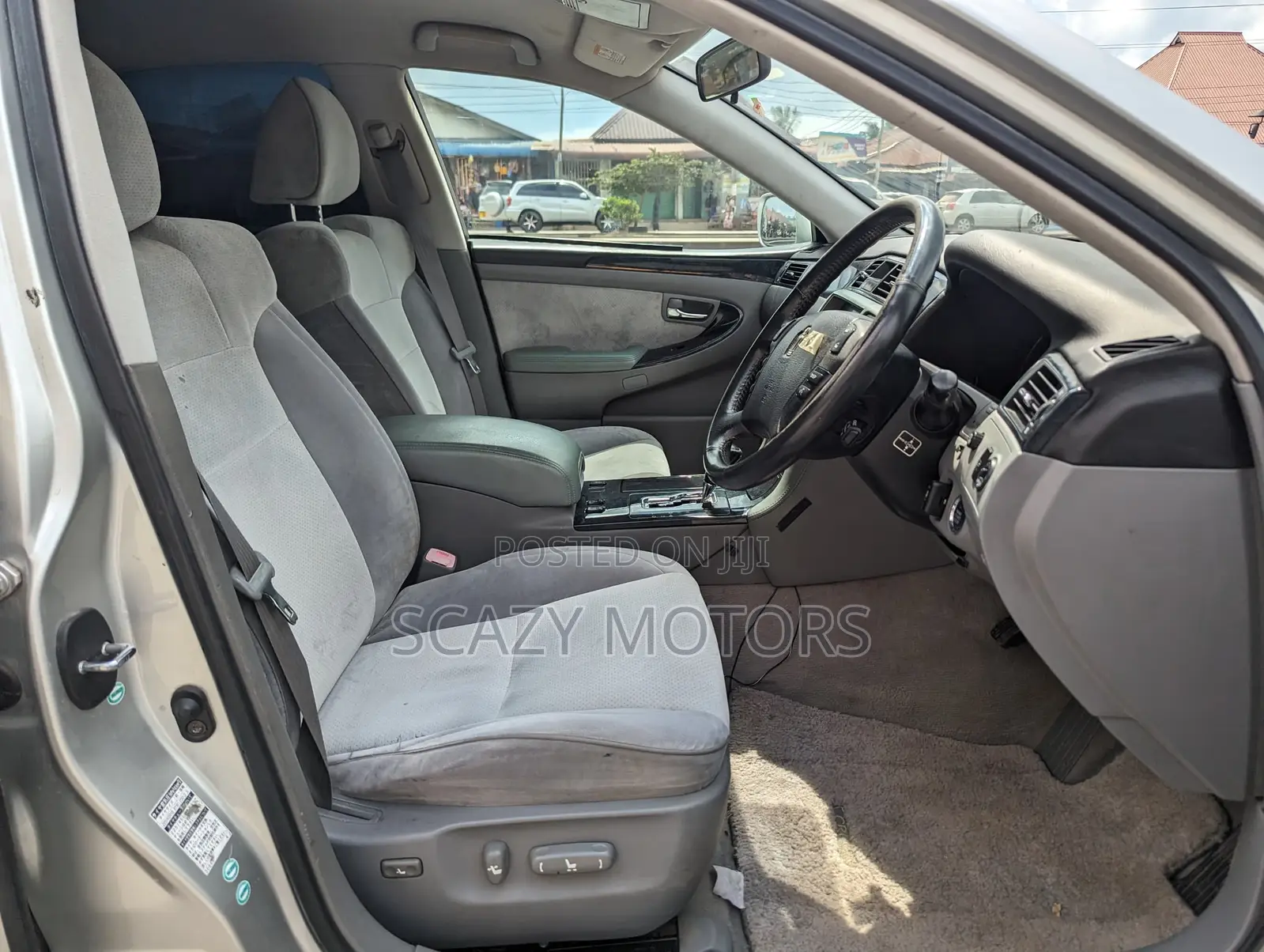 Toyota Crown 2006 Silver