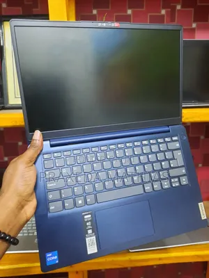 Laptop Lenovo Ideapad 3-14iil05 8GB Intel Core I7 SSD 512GB