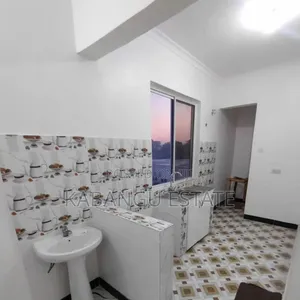 2bdrm Apartment in Oysterbay for rent