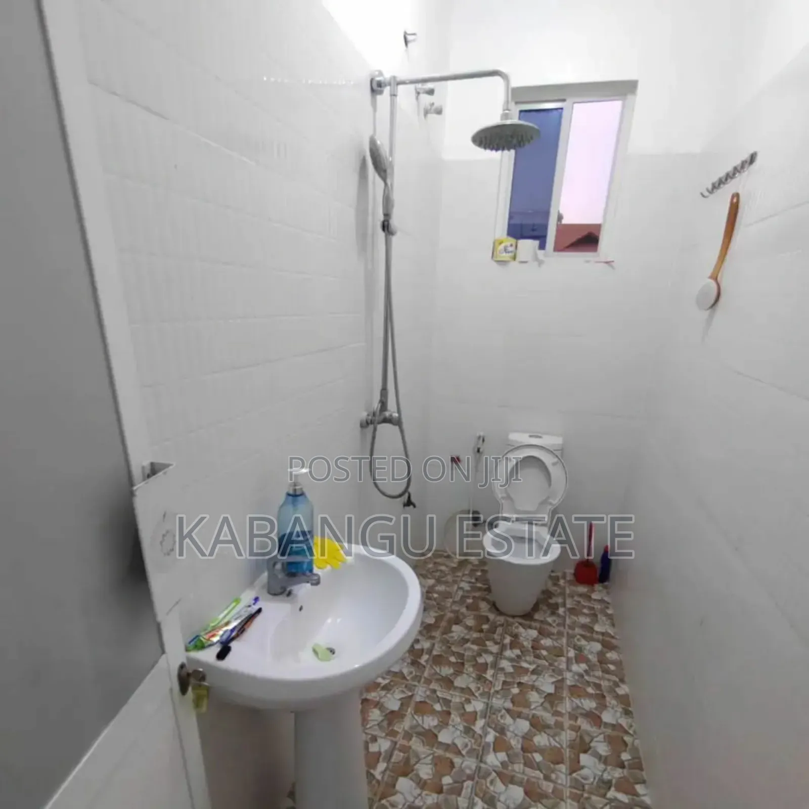 2bdrm Apartment in Oysterbay for rent