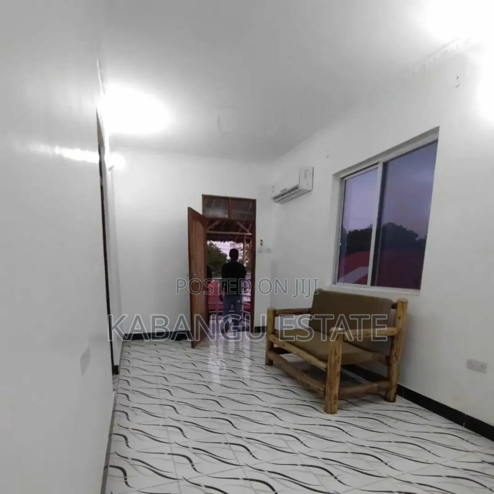 2bdrm Apartment in Oysterbay for rent