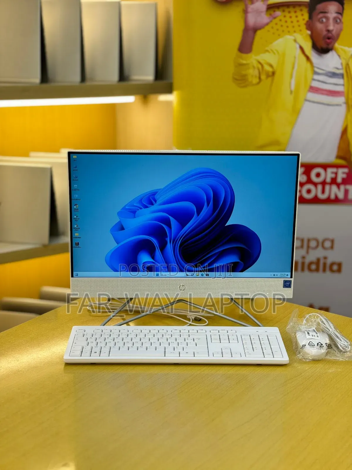 New Desktop Computer HP AiO 22 8GB Intel SSD 256GB