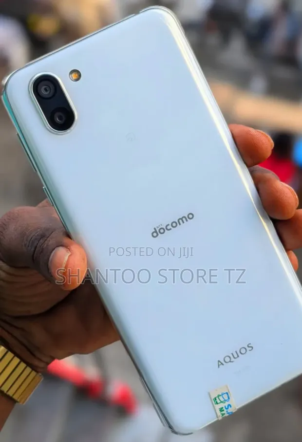 AQUOS R Zirconia White 64 GB Softbank AU SHARP SHV42 AQUOS R2 IGZO