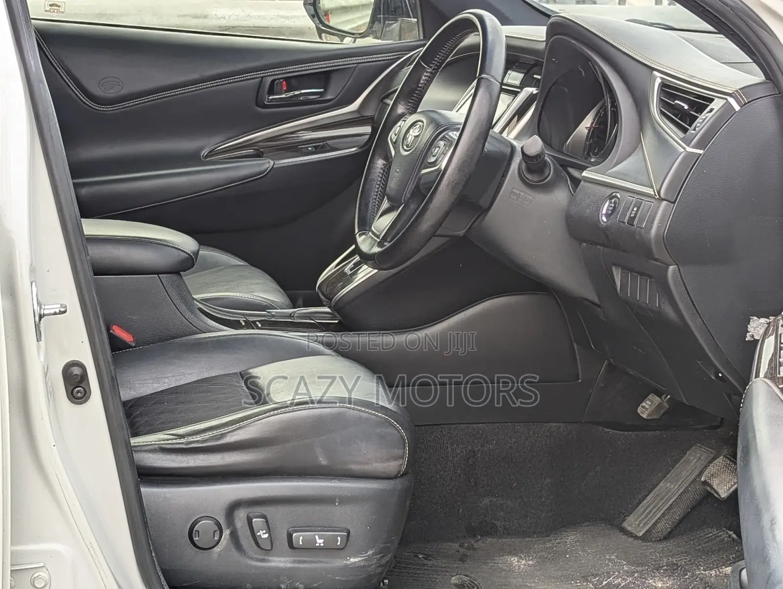 Toyota Harrier 2017 Off white