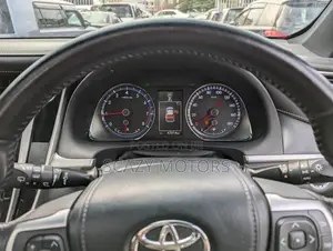 Toyota Harrier 2017 Off white