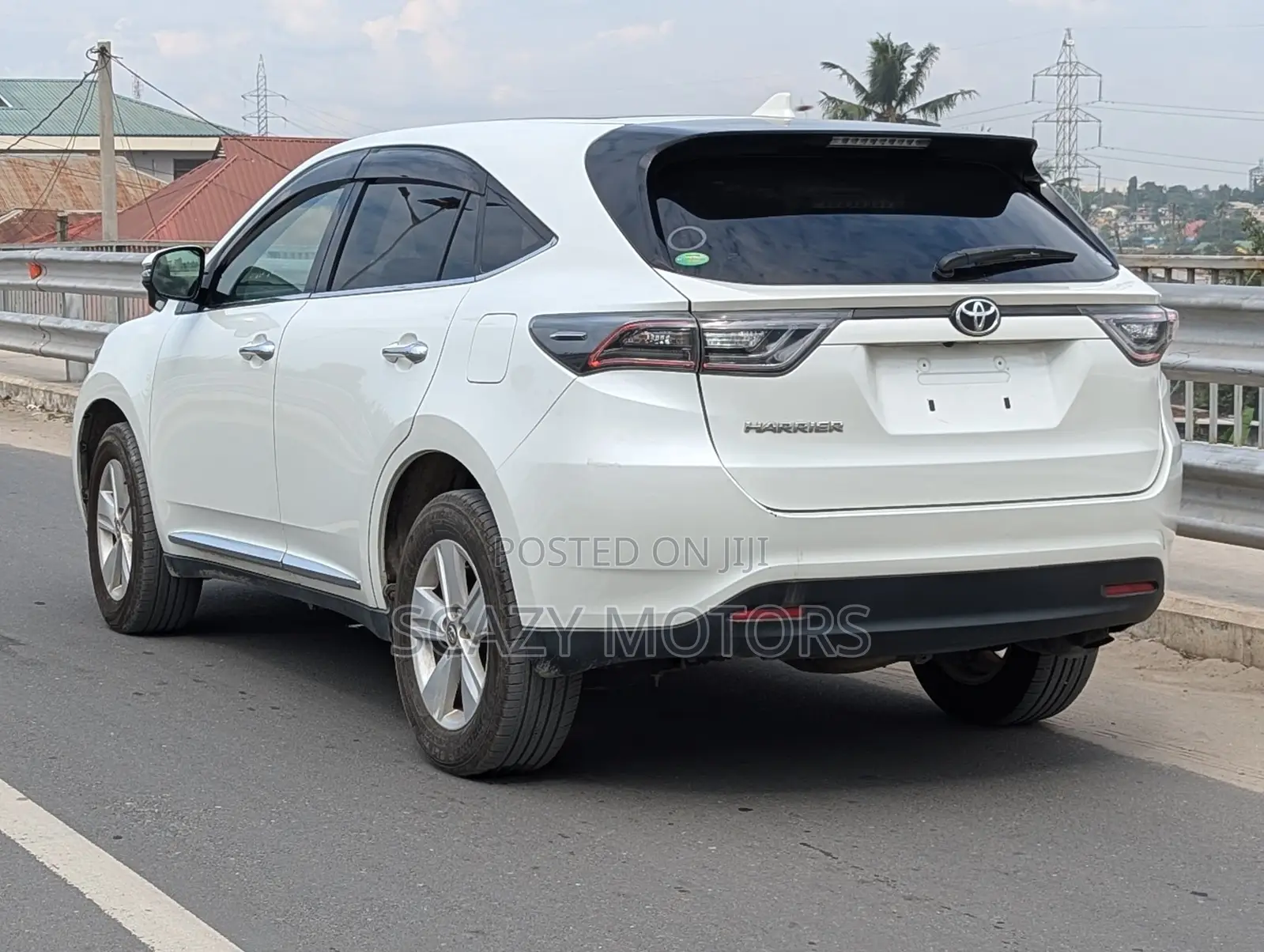 Toyota Harrier 2017 Off white
