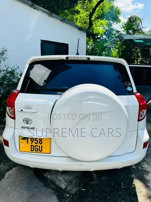 Toyota RAV4 2008 White