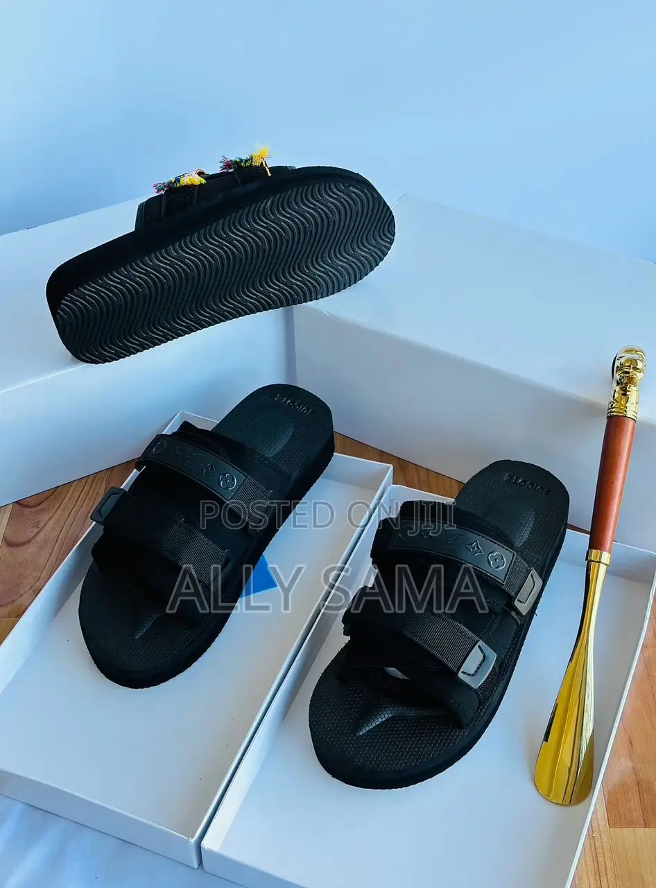 Open Shoes GUCCI Black Original