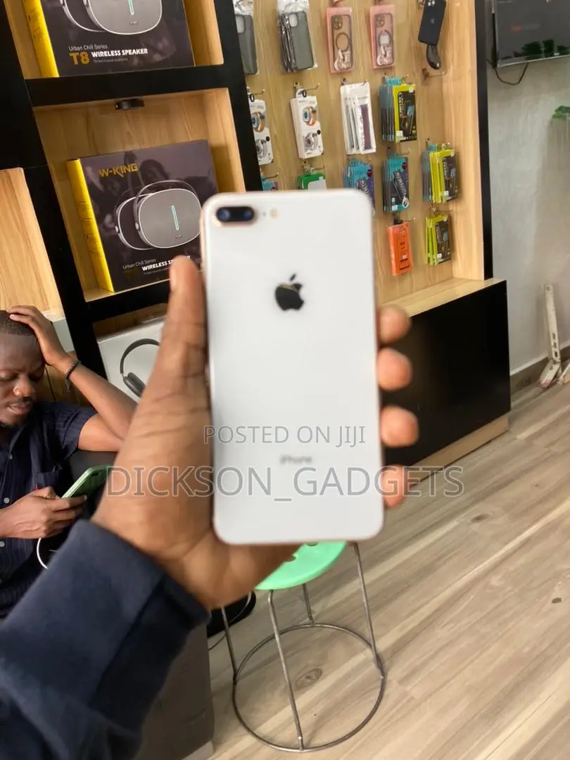 Apple iPhone 8 Plus 64 GB Gold