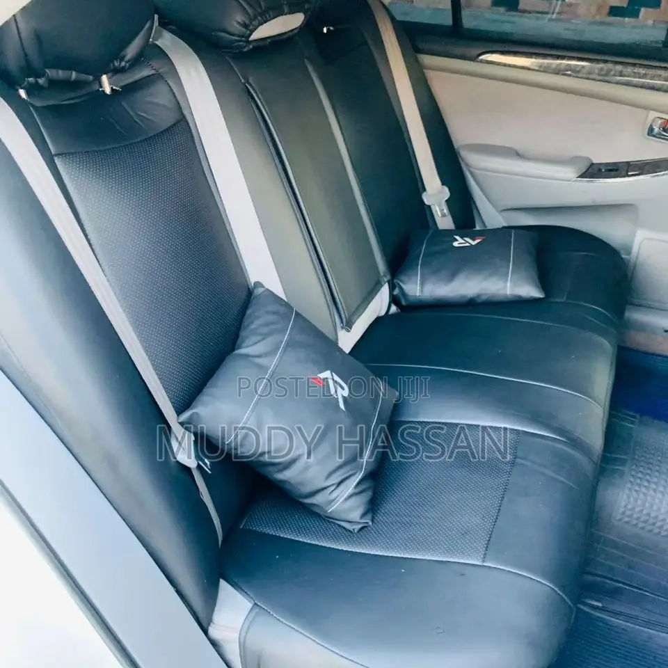 Toyota Crown 2006 White