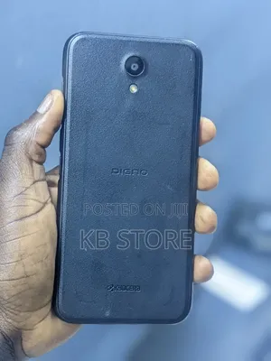 Kyocera Digno BX 32 GB Black