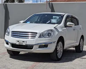 Nissan Dualis 2012 White