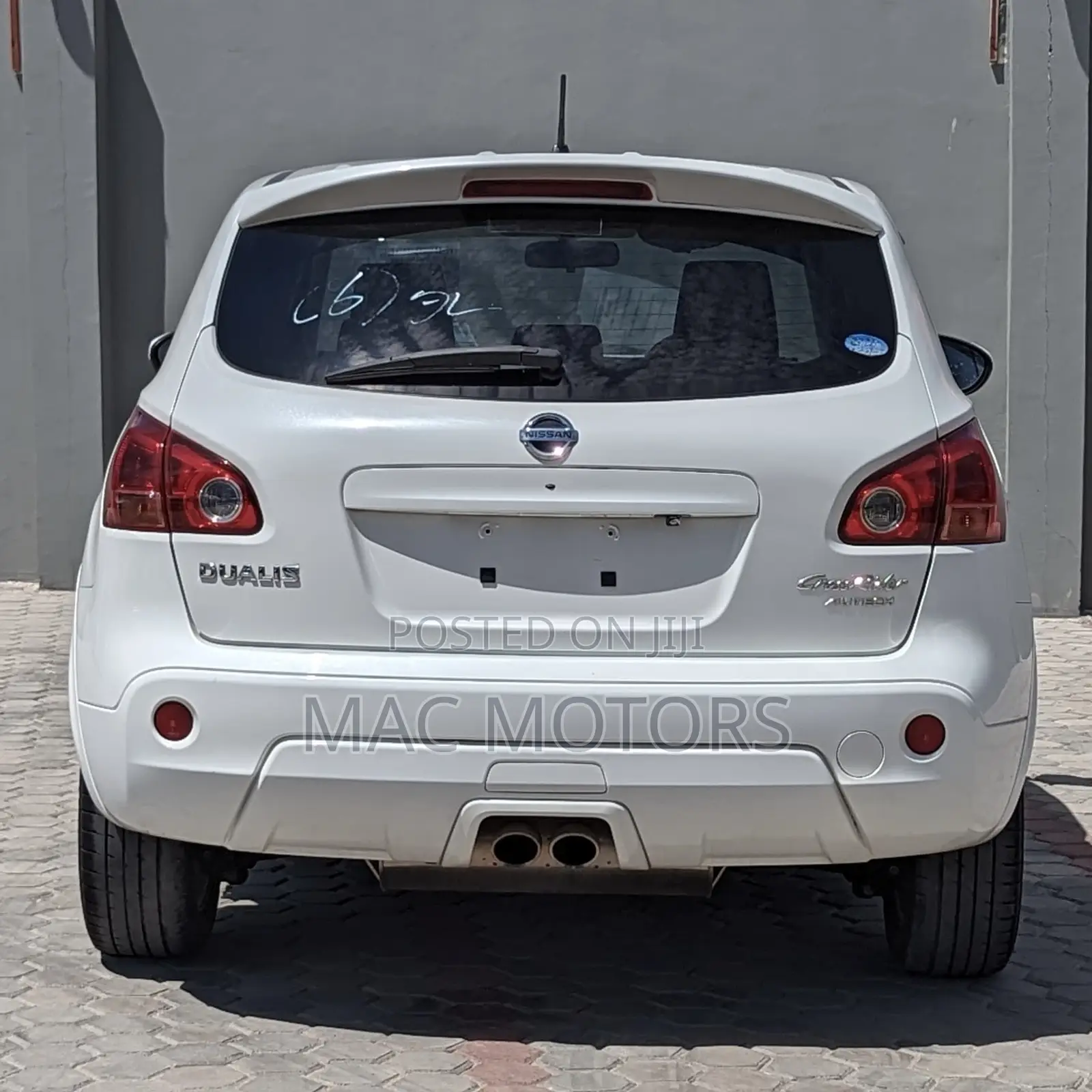 Nissan Dualis 2012 White