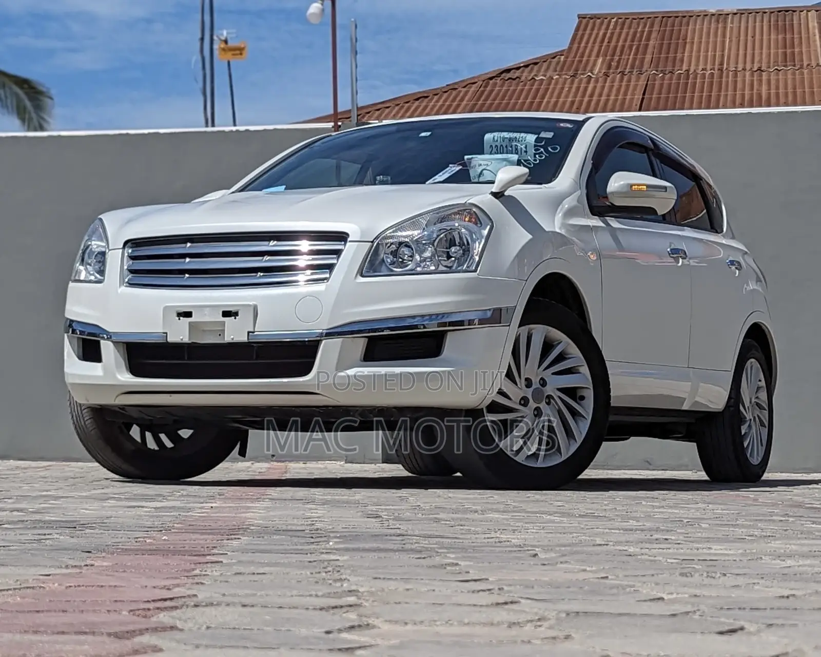 Nissan Dualis 2012 White