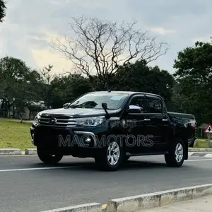 Toyota Hilux 2018 Black