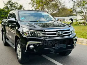 Toyota Hilux 2018 Black