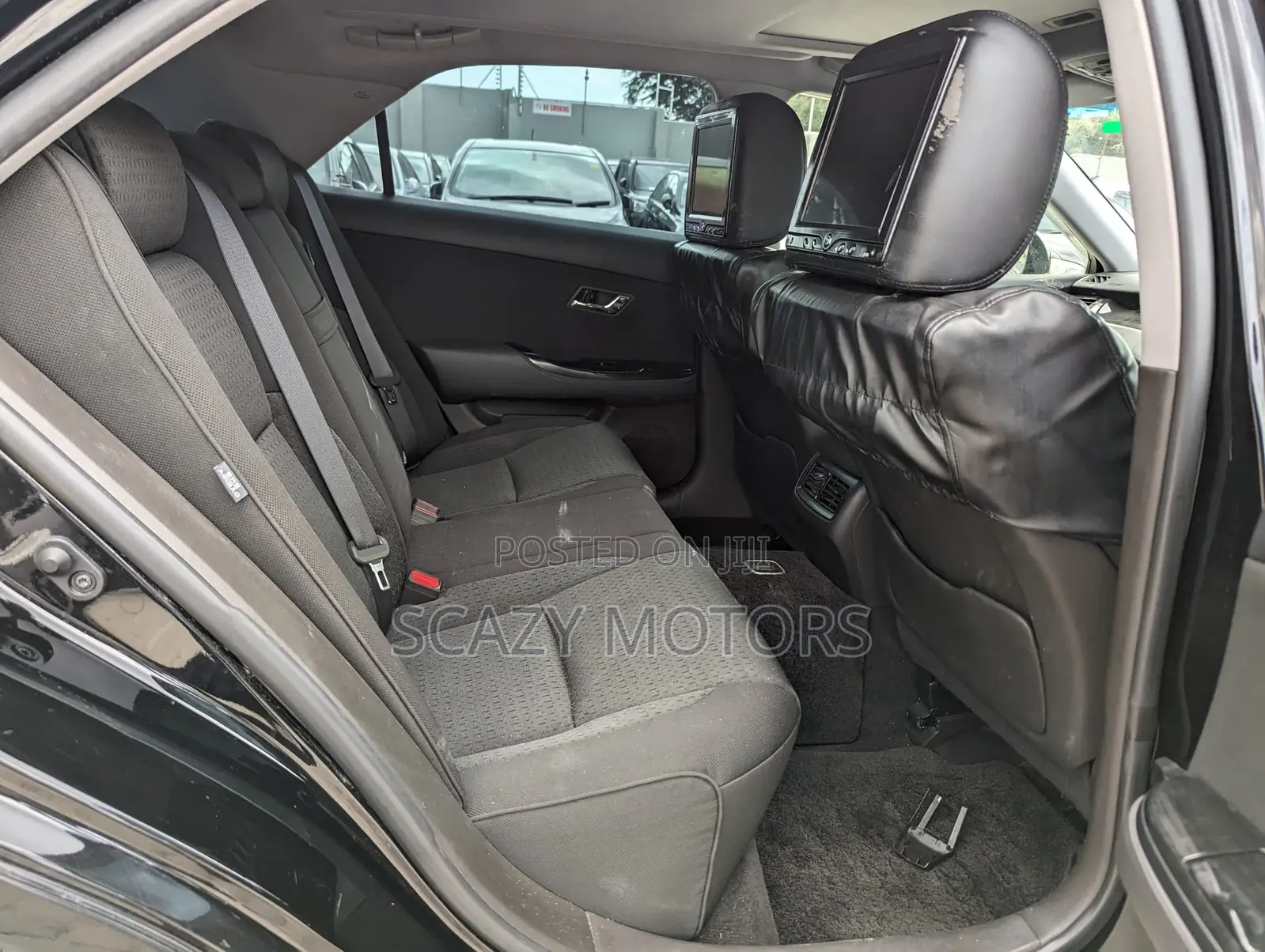 Toyota Crown 2010 Black