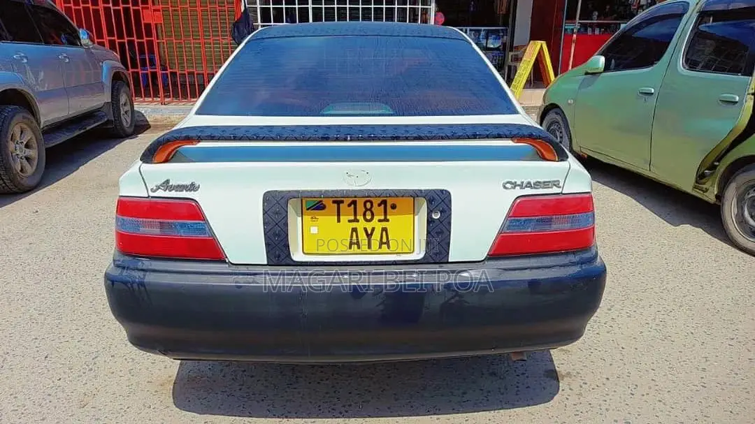 Toyota Chaser 1999 White