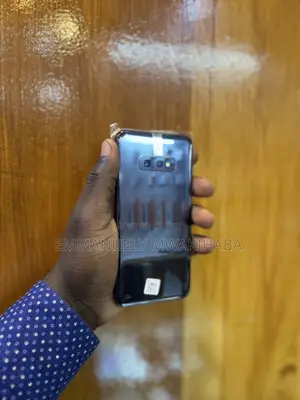 Samsung Galaxy S10e 128 GB Blue