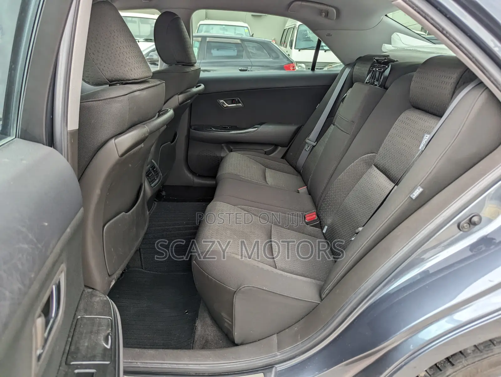 Toyota Crown 2010 Gray