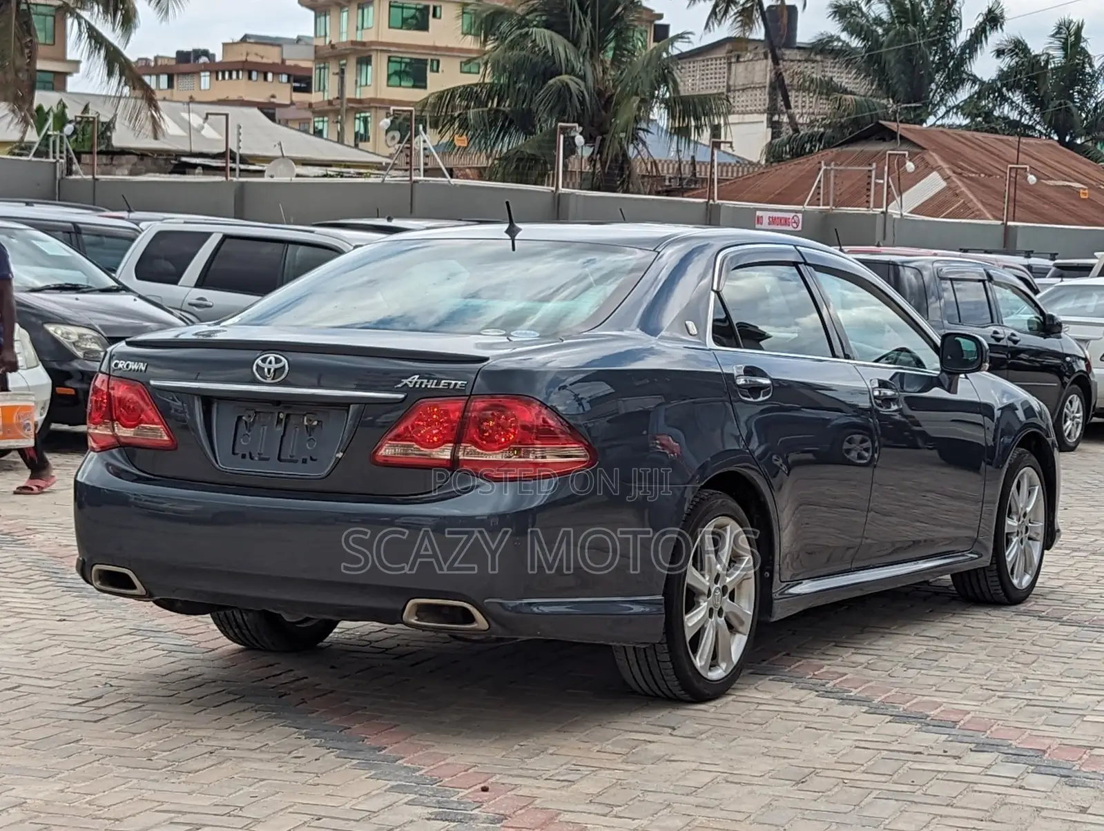 Toyota Crown 2010 Gray