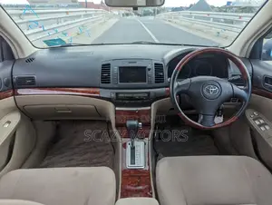 Toyota Premio 2003