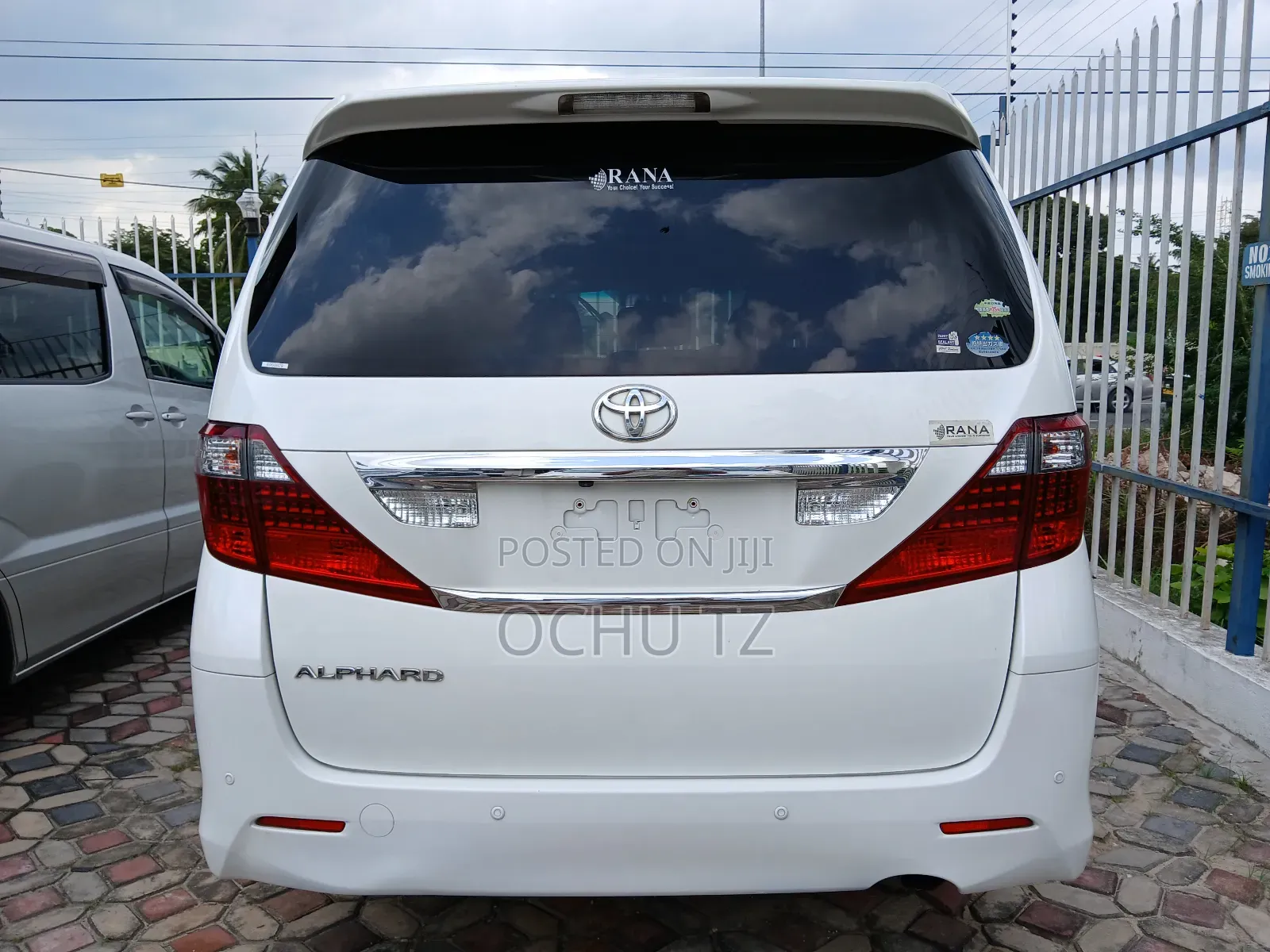 Toyota Alphard 2010 White