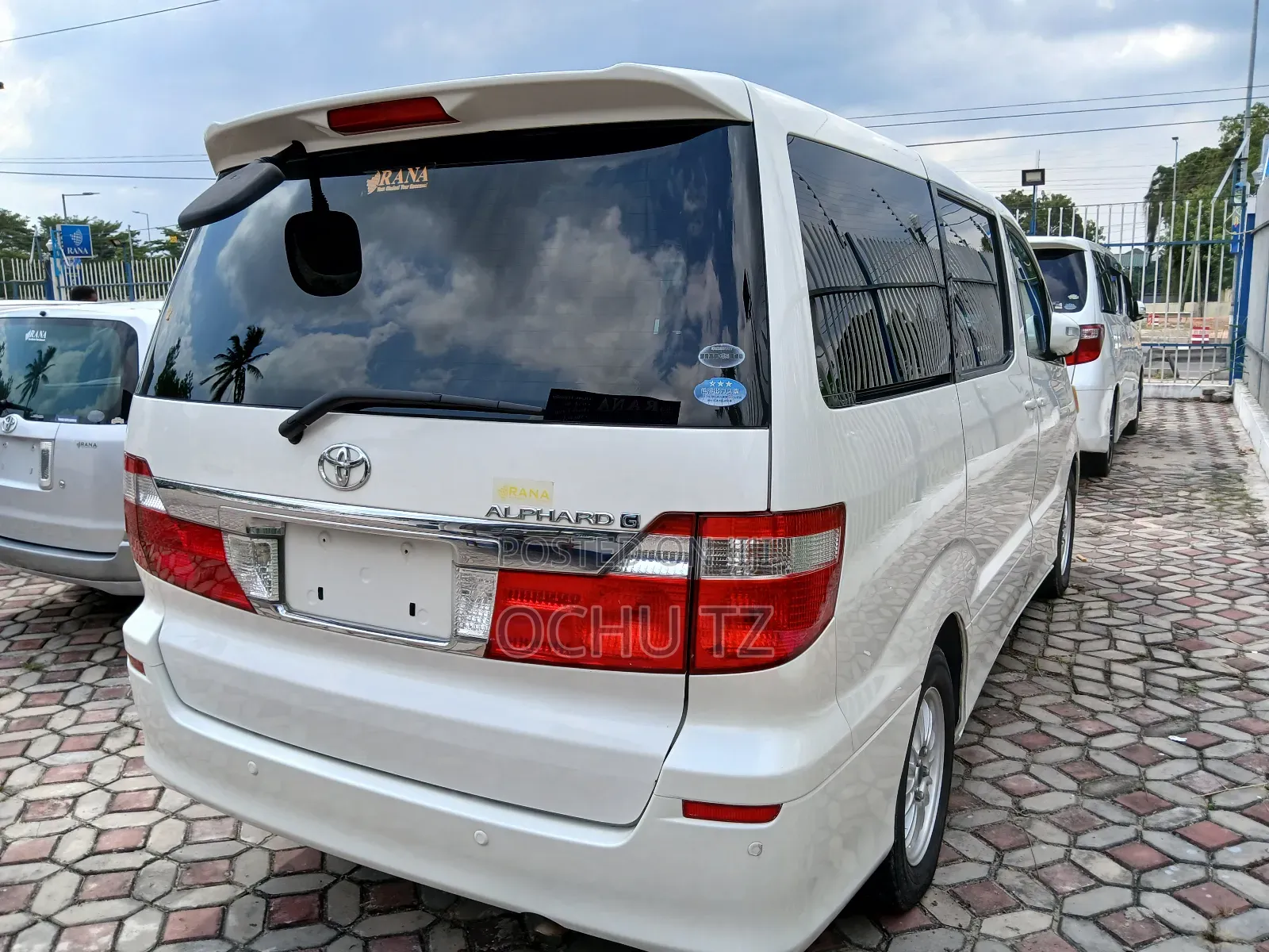 Toyota Alphard 2004 White