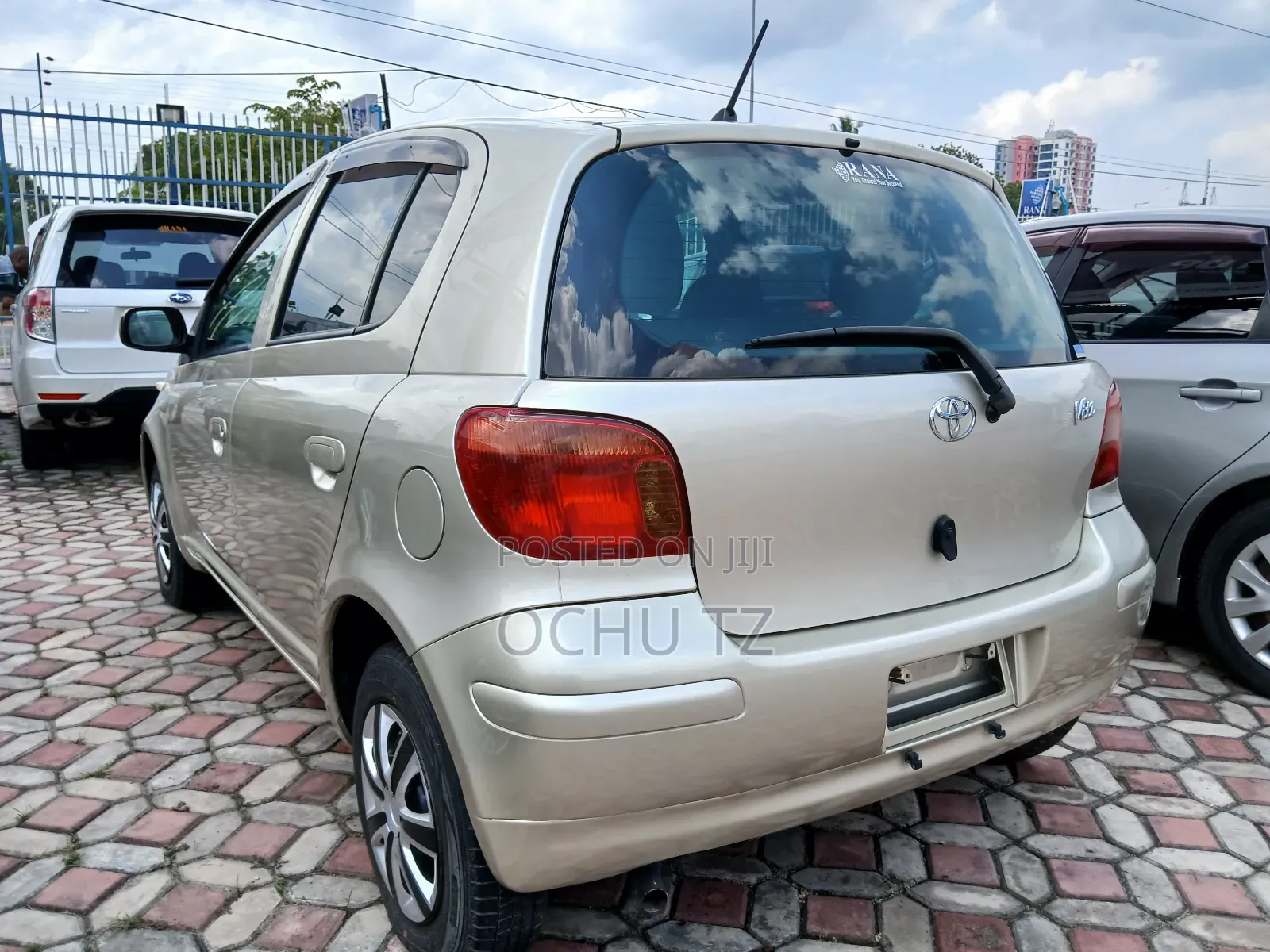 Toyota Vitz 2002 Gold