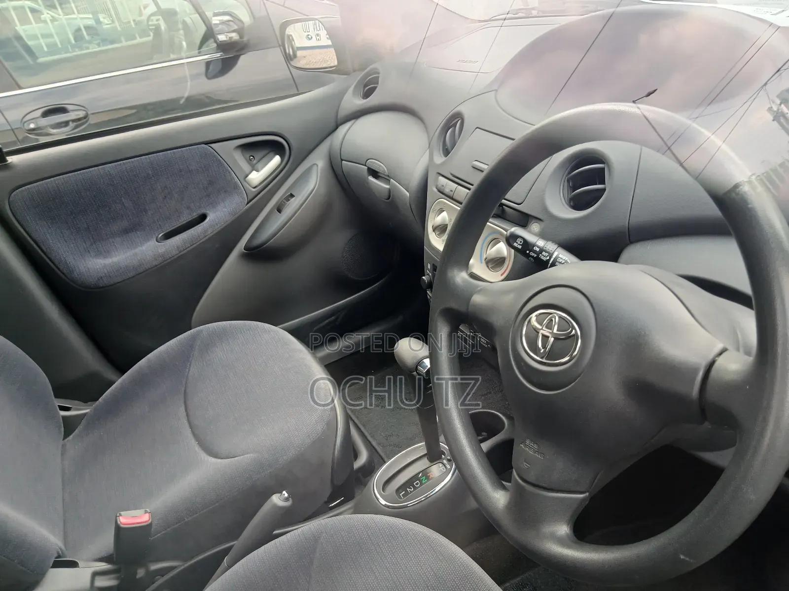 Toyota Vitz 2002 Gold