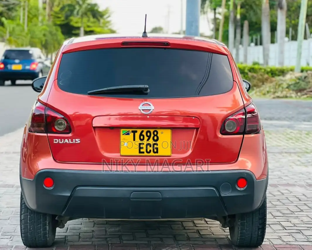 Nissan Dualis 2008 Red