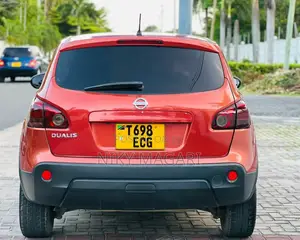 Nissan Dualis 2008 Red