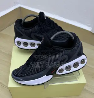 Mens Sneakers NIKE Air Max Original