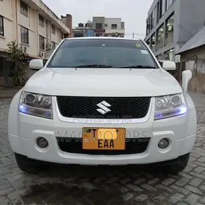 Suzuki Escudo 2007 White