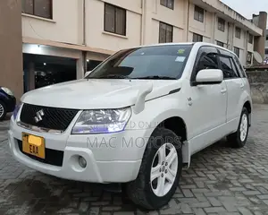 Suzuki Escudo 2007 White