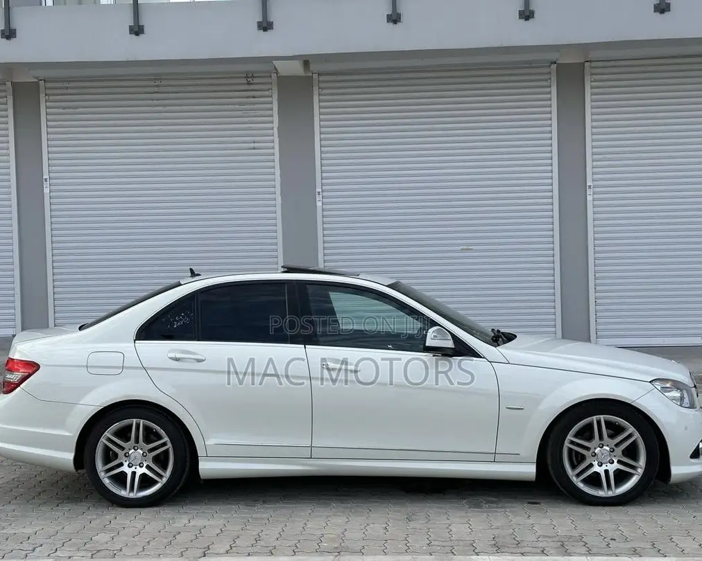 Mercedes-Benz C-Class C 200 Kompressor (W204) 2008 White