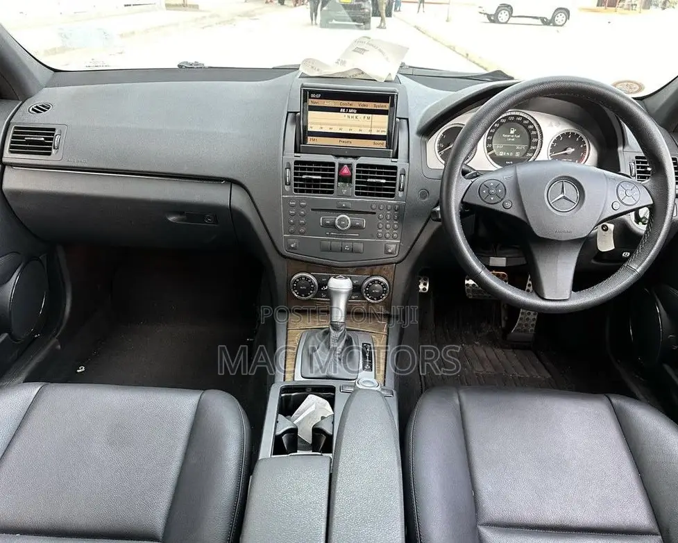 Mercedes-Benz C-Class C 200 Kompressor (W204) 2008 White