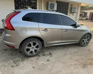 Volvo XC60 3.2 AWD 2014 Gray