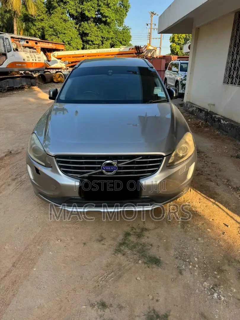 Volvo XC60 3.2 AWD 2014 Gray