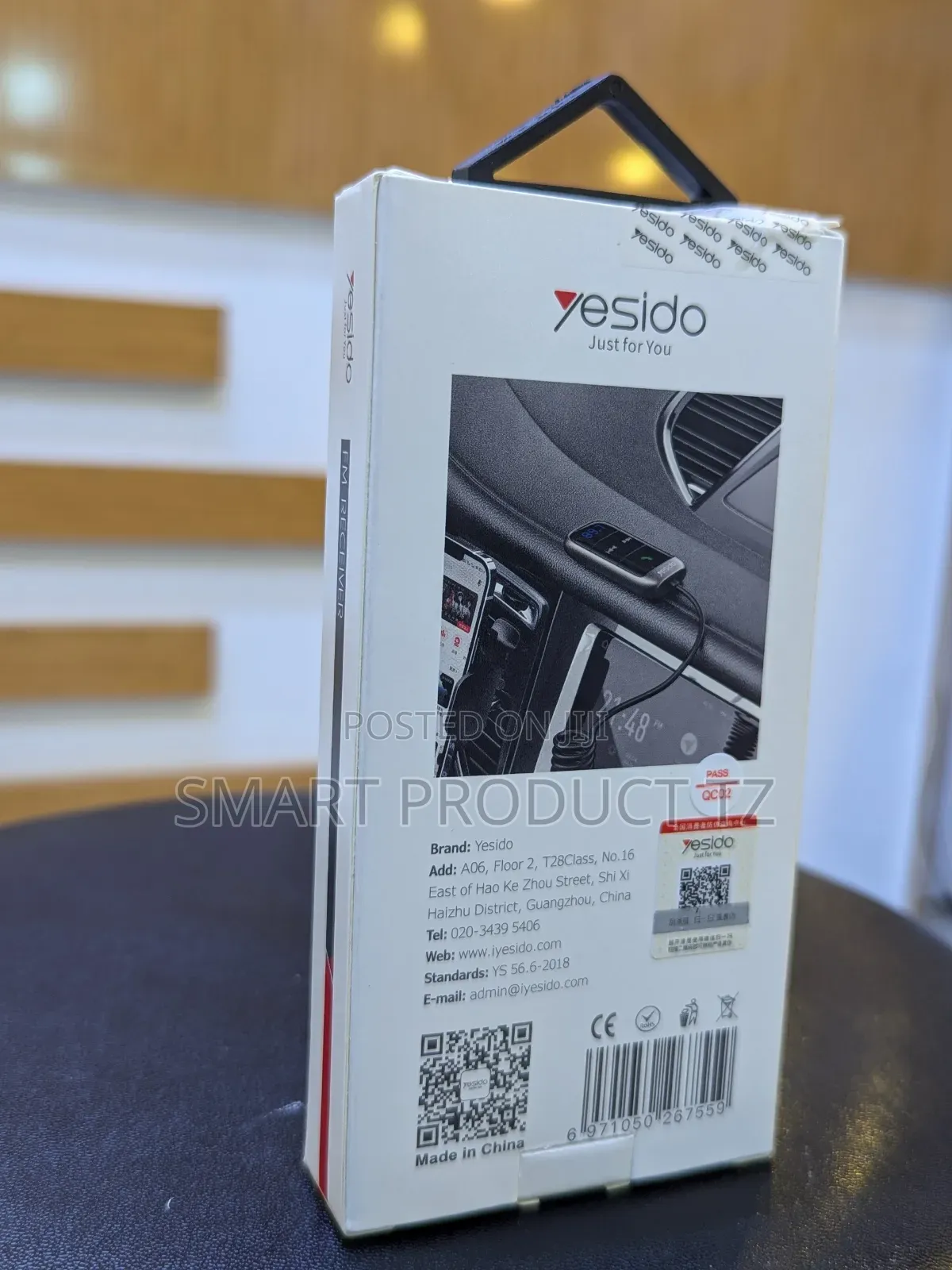 FM RECEIVER ( Wireless Aux Car FM Audio Adapter)