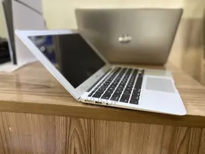 Laptop Apple MacBook Air 2012 4GB Intel Core I5 SSD 128GB