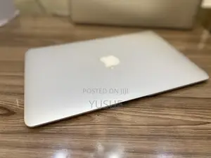Laptop Apple MacBook Air 2012 4GB Intel Core I5 SSD 128GB