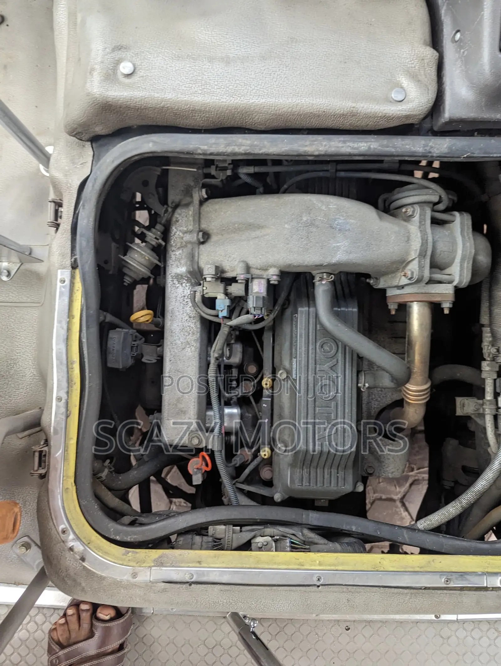 Toyota Coaster 1998 Yellow