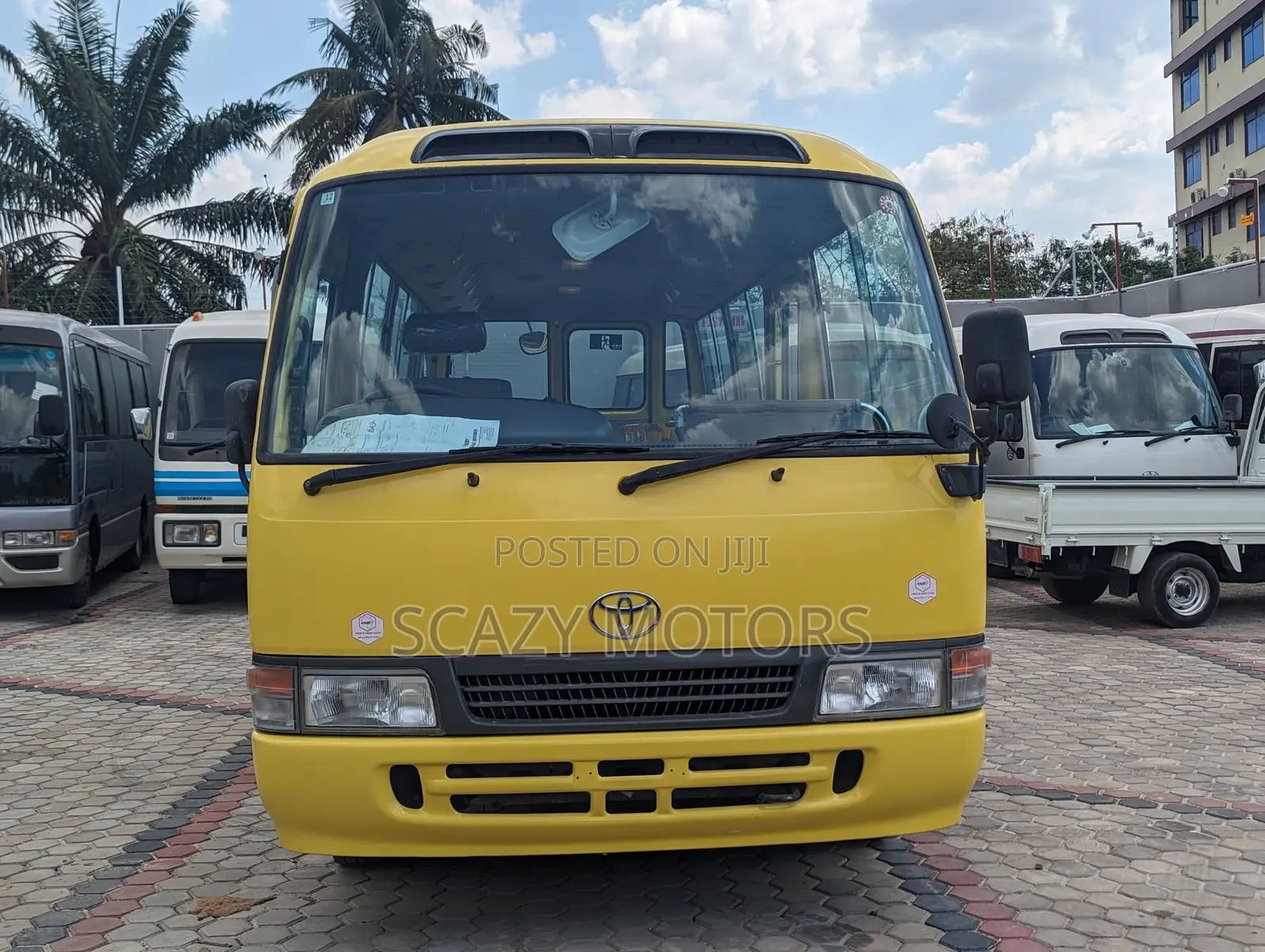 Toyota Coaster 1998 Yellow