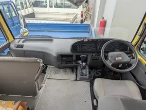 Toyota Coaster 1998 Yellow