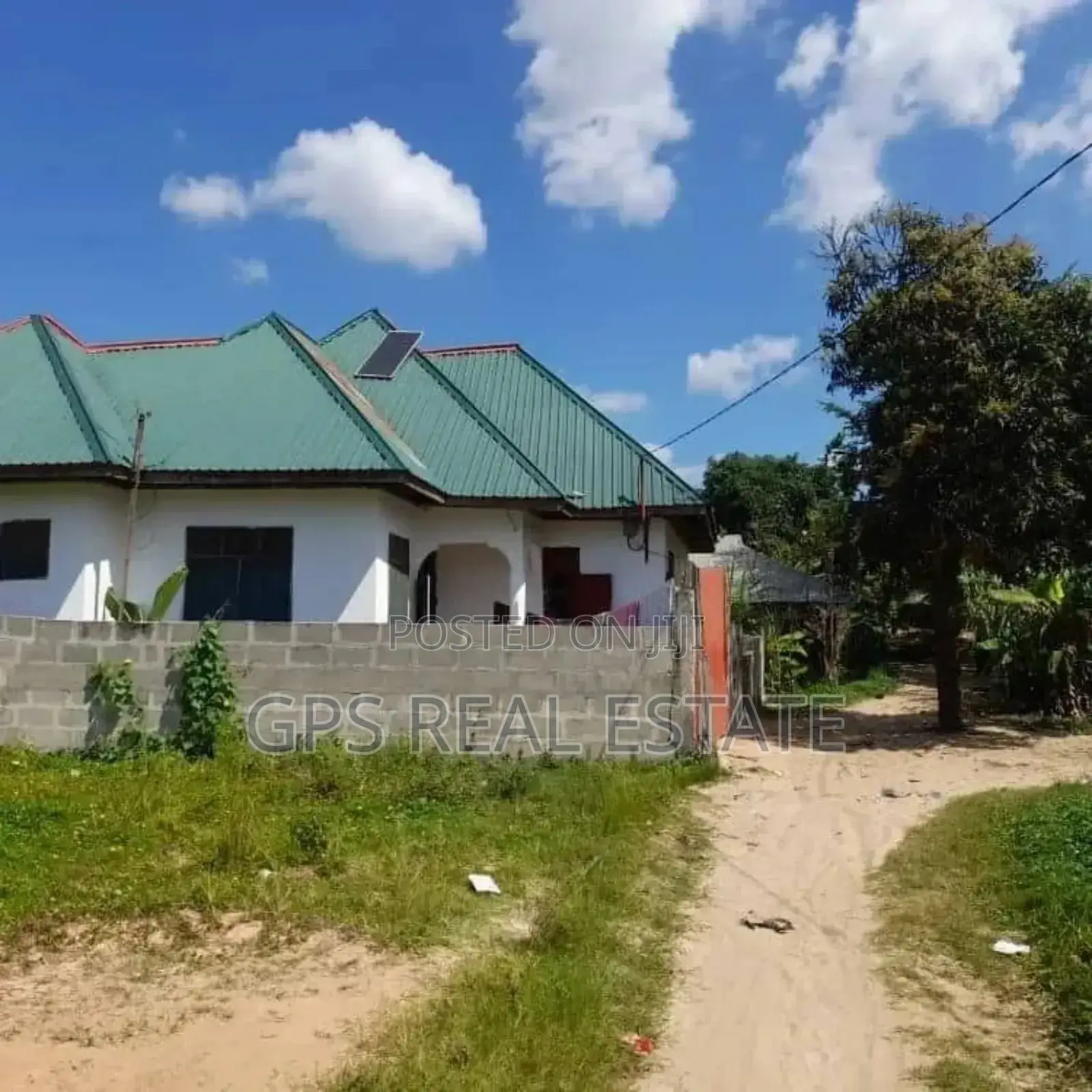 3bdrm House in Tabatasegera, Kinondoni for sale