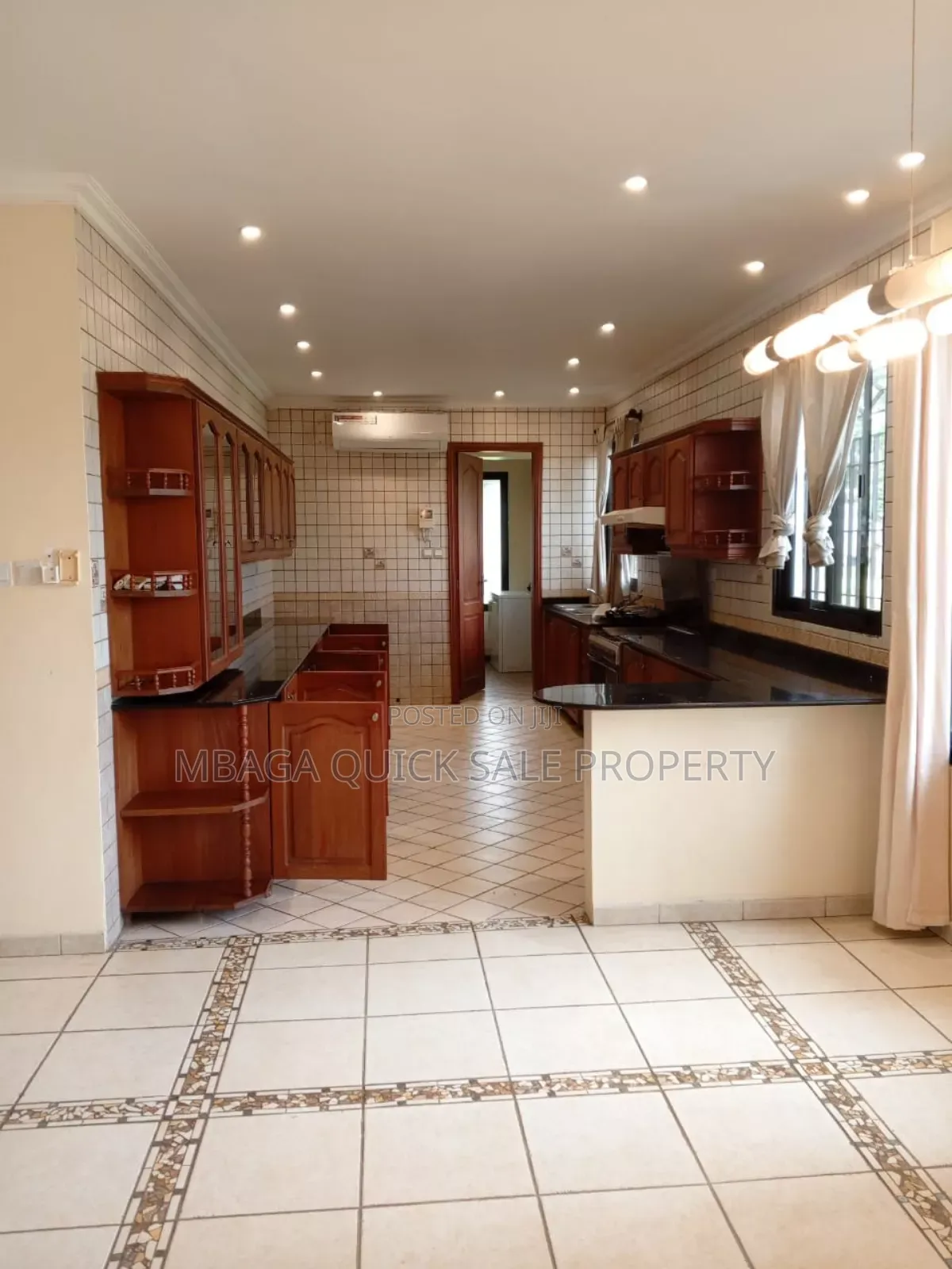 4bdrm House in Kawe for sale