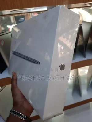 New Laptop Apple MacBook Air 2020 M1 8GB Apple M1 SSD 256GB